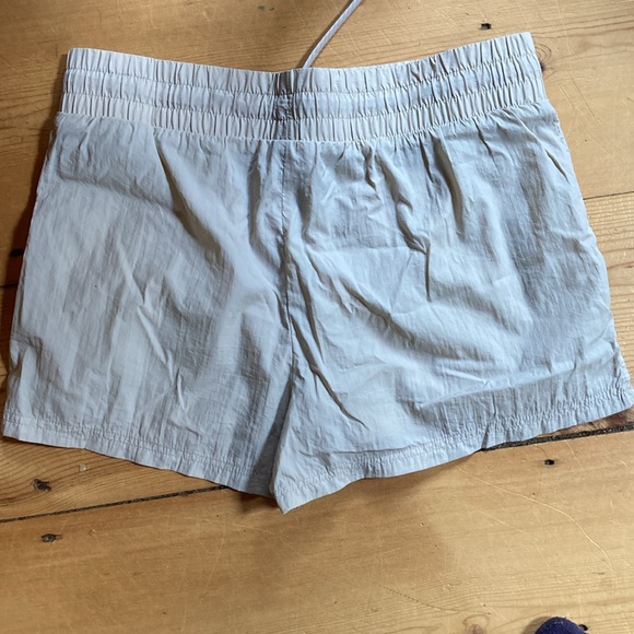 Women’s Avalanche Shorts | S - Picture 2 of 10
